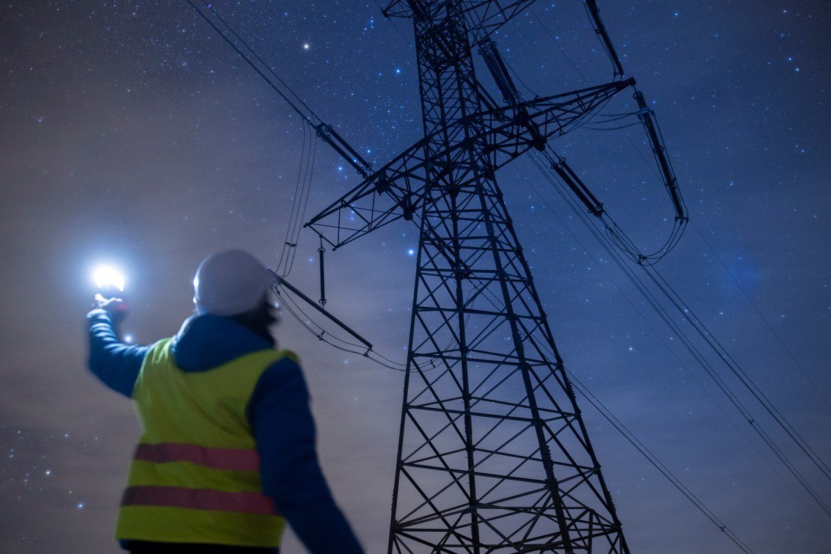electrical-grid-at-night
